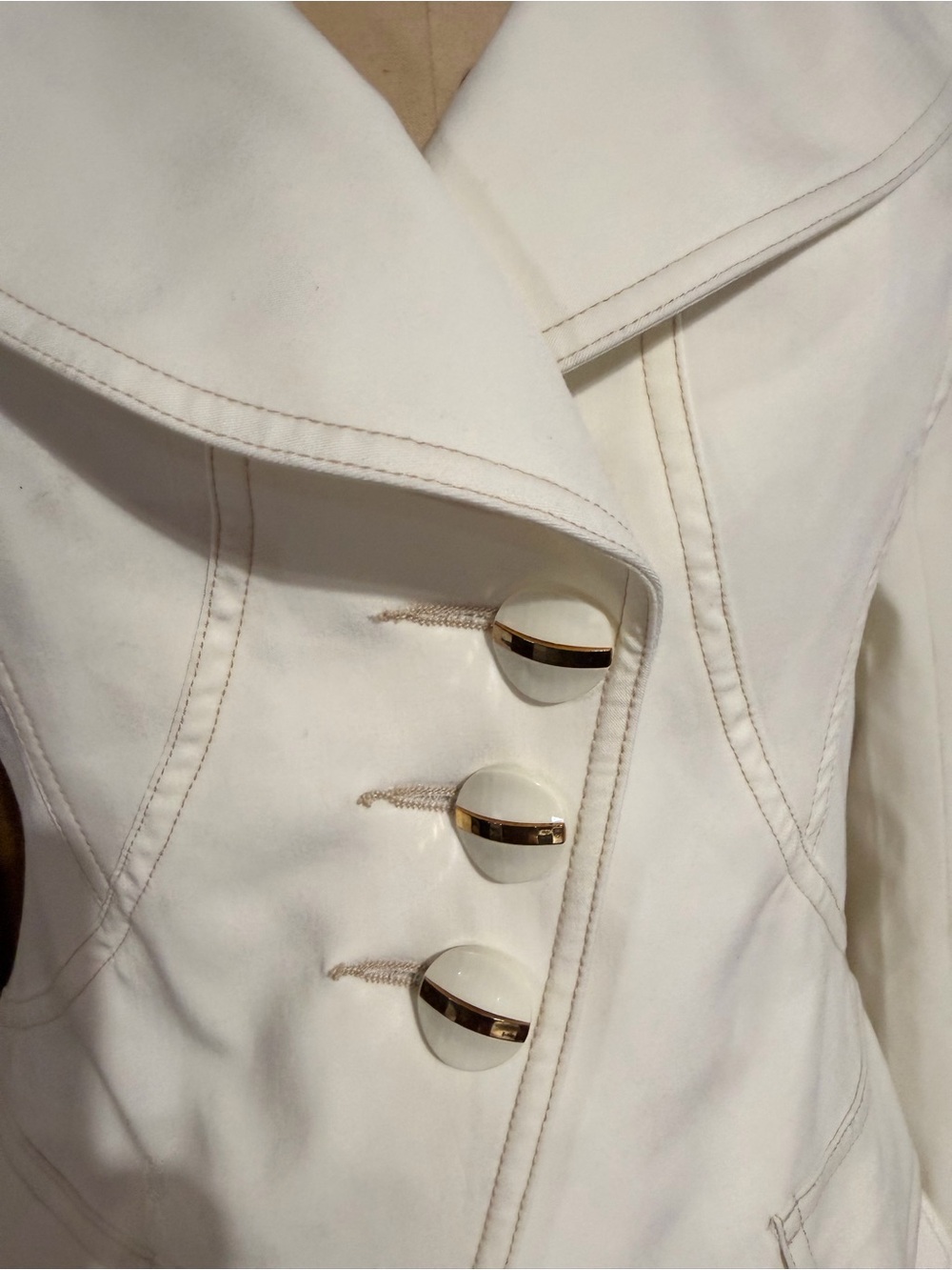 Cache Cream Tailored Button Blazer - Picture 3 of 6